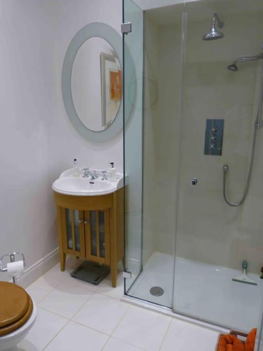 Amazing Sea Views And Much More…. Apartment Бродстеърс Екстериор снимка